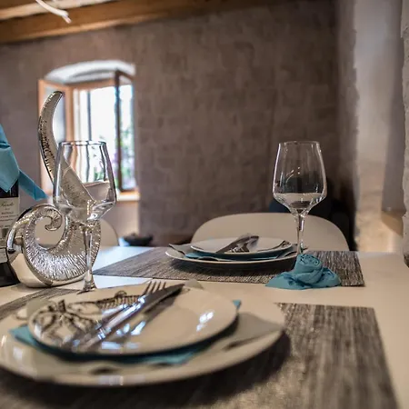 Limestone Heritage House Trogir Zimmer foto