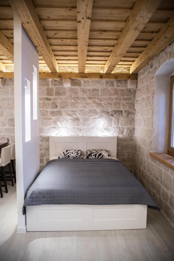 Limestone Heritage House Hotel de apartamente