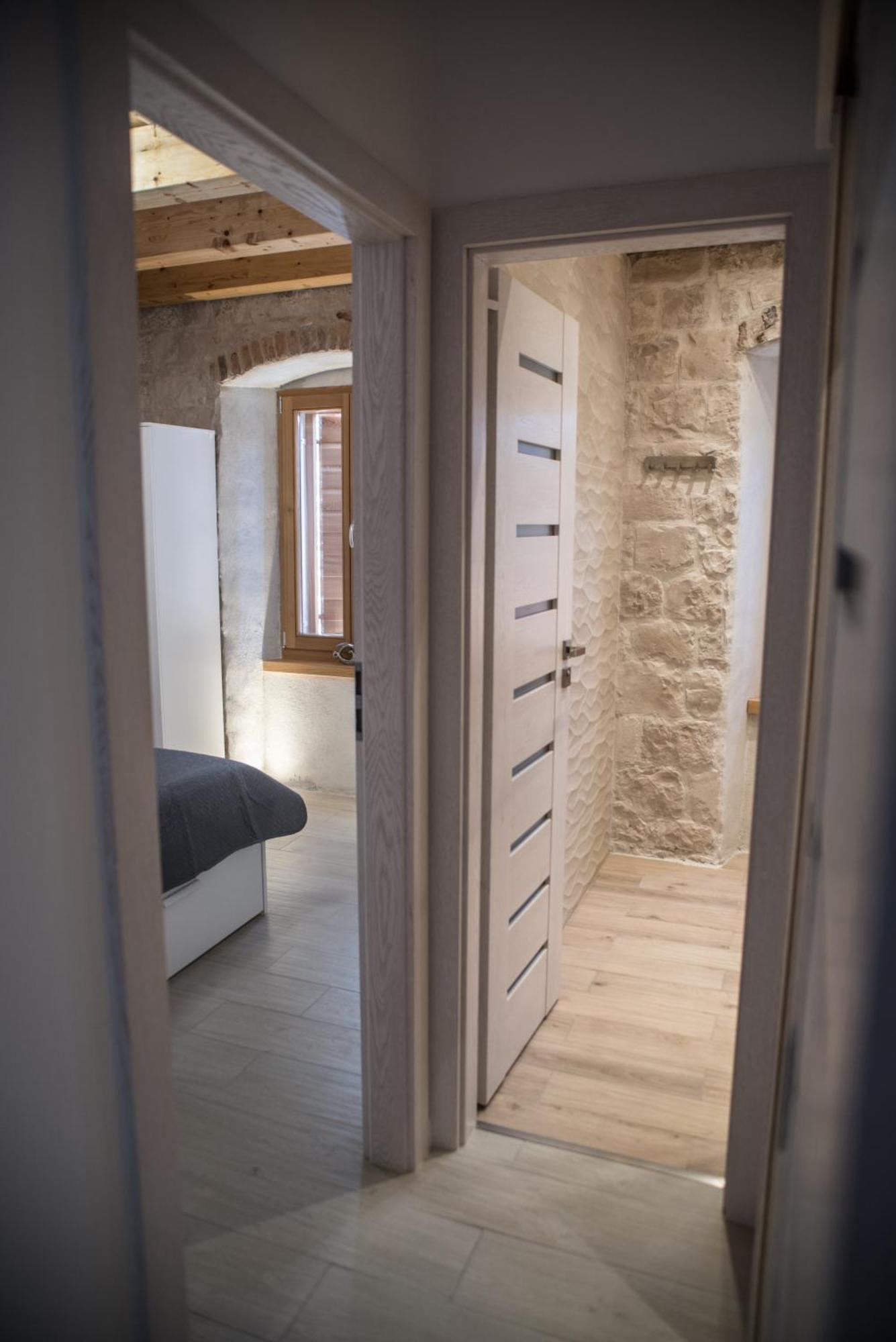 Hotel de apartamente Limestone Heritage House Trogir